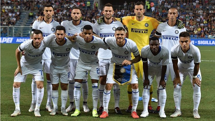 Skuat Inter Milan saat menghadapi Sassuolo. Copyright: © Getty Images