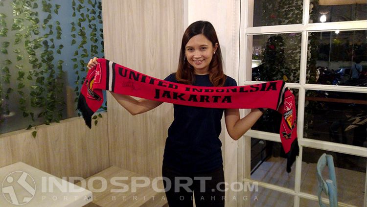 Olla Carla, Fans Cantik MU asal Indonesia Copyright: &copy; INDOSPORT/Petrus Tommy