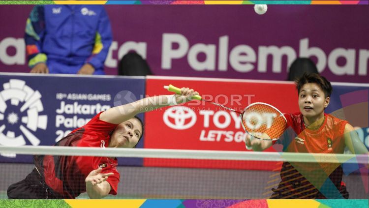 Greysia Polii/Apriyani Rahayu saat lawan Jepang di Asian Games 2018. Copyright: © Herry Ibrahim/INDOSPORT