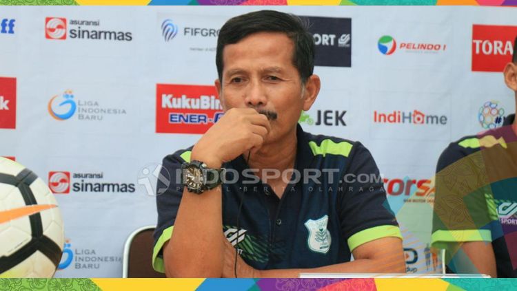 Mantan pelatih Persib Bandung, Djajang Nurdjaman. Copyright: © INDOSPORT