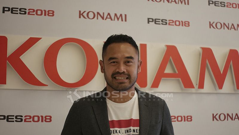 Ponaryo Astaman di konferensi pers e Sports PES. Copyright: &copy; Ridi F Khan/Indosport.com