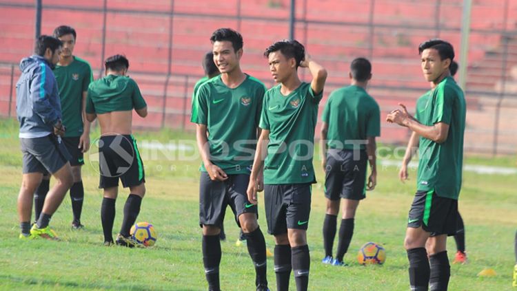 Timnas Indonesia U-16 saat menjalani latiha di Medan. Copyright: © INDOSPORT/Kesuma Ramadhan