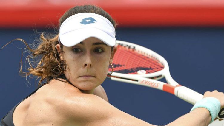 Buka Baju Di Lapangan Petenis Wanita Prancis Tuai Kontrover Indosport
