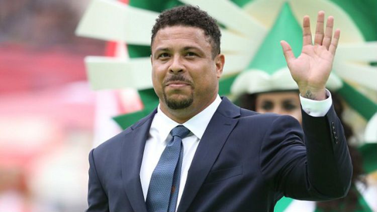 Ronaldo Nazario, Presiden baru Valladolid. Copyright: © Daily Mail