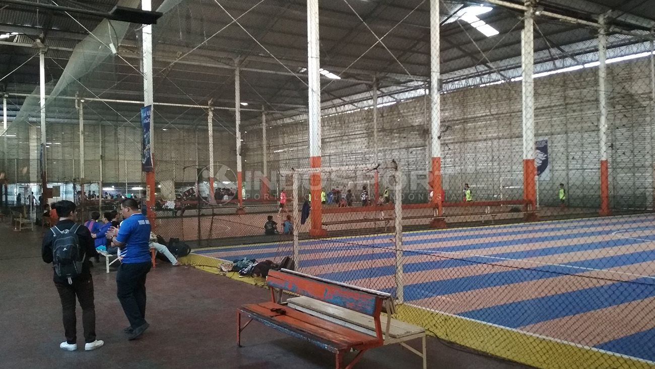 Tifosi Sport Center yang berlokasi di Jalan Radin Inten, Jakarta Timur memang punya konsep sendiri dalam menyediakan fasilitas olahraga. Copyright: © Bagas Rahadian/Football265.com