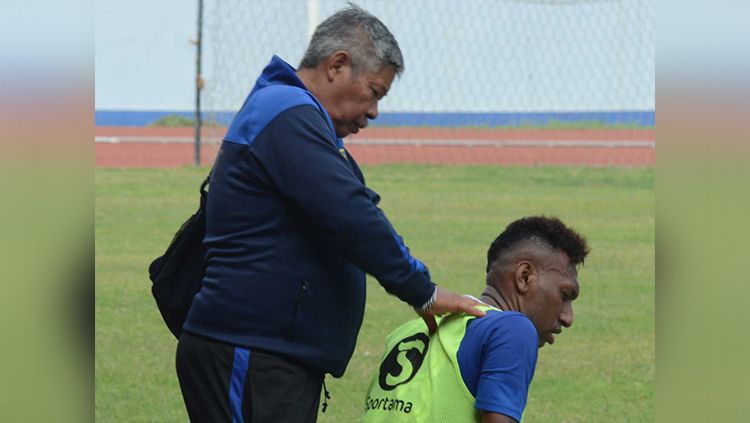 Patrich Wanggai saat latihan bersama Persib. Copyright: © Perib