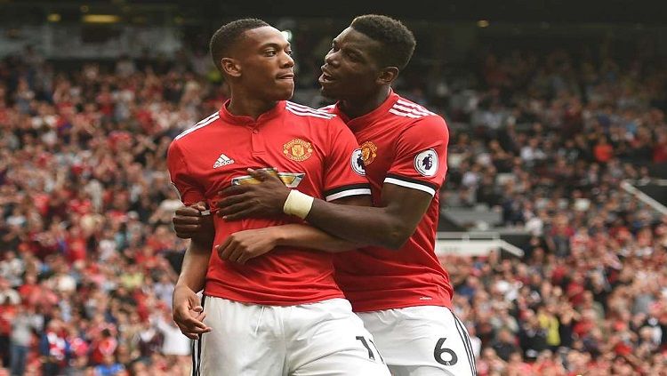 Tak hanya ada di Manchester United saja, duet Pogba dan Martial juga tercipta di tim Ligue 2 Prancis, Sochaux. Copyright: © Getty Images