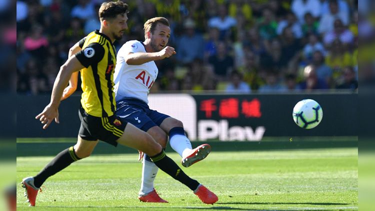 Aksi Harry Kane ketika partai Watford vs Tottenham Hotspur. Copyright: &copy; Getty Images