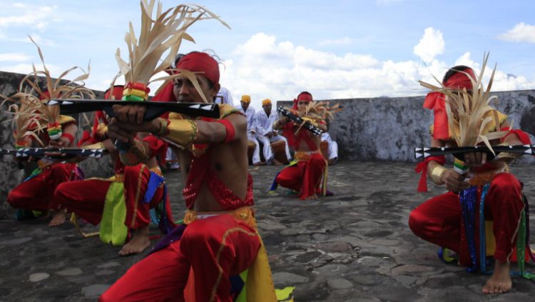 Tarian Soya-soya khas Ternate. Copyright: © Indonesia Kaya