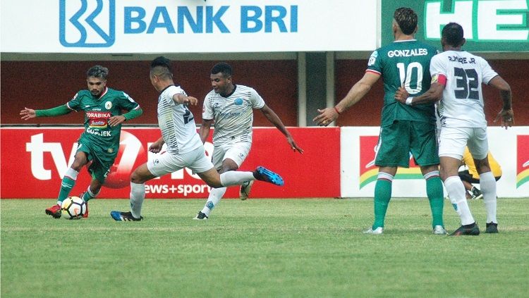 PSS Sleman dalam sebuah pertandingan di Liga 2. Copyright: © Prima Pribadi/INDOSPORT