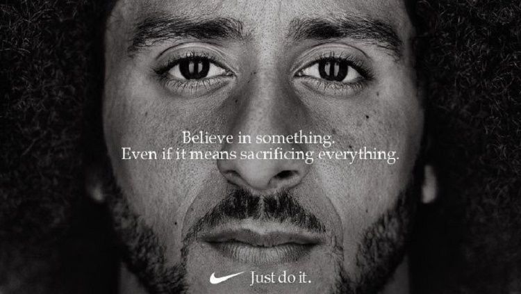 Colin Kaepernick berkolaborasi dengan Nike dalam kampanye 30 tahun Copyright: © Nike