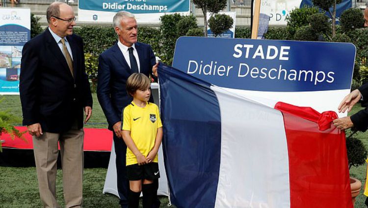 Didier Deschamps jadi nama Stadion Copyright: © Reuters