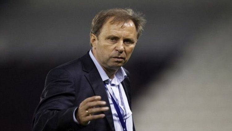 Milovan Rajevac, pelatih Timnas Thailand. Copyright: © Football Tribe International