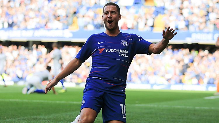 Eden Hazard berselebrasi usai mencetak gol ke gawang Cardiff City. Copyright: © Getty Images/Marc Atkins