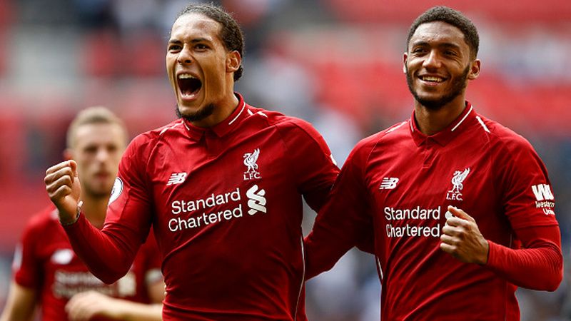 Virgil van Dijk dan Joe Gomez, bek andalan Liverpool. Copyright: © Getty Images