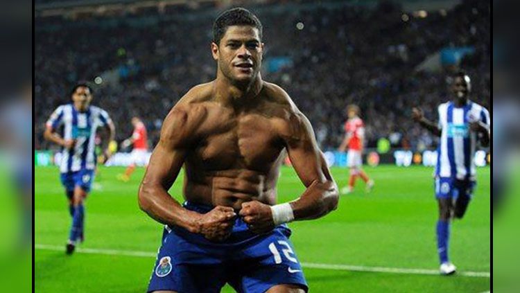 Hulk striker Shanghai SIPG saat masih perkuat FC Porto. Copyright: © Getty Images