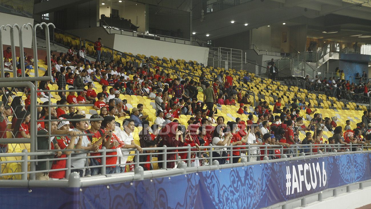 Suporter Indonesia Copyright: &copy; Abdurrahman Ranala/Indosport.com