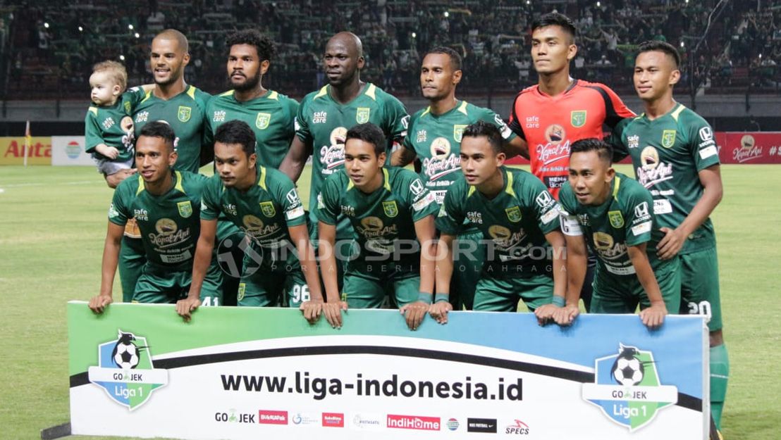 Skuat Persebaya Surabaya. Copyright: © Fitra Herdian/Indosport.com