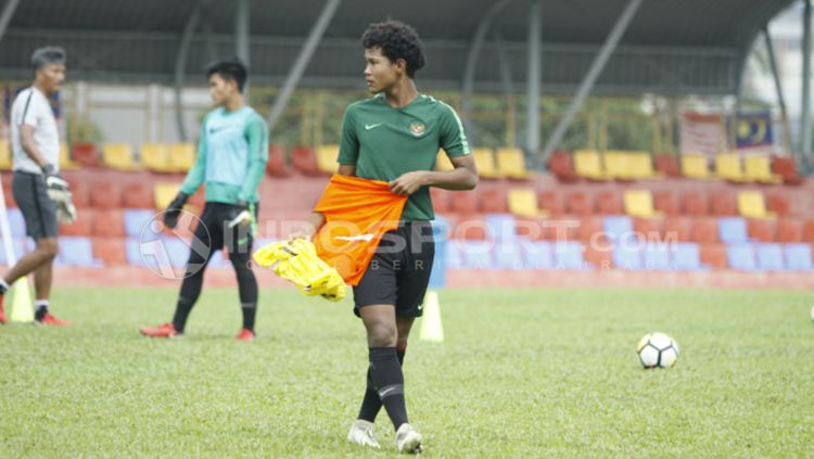 Bagus Kahfi saat latihan Timnas Indonesia. Copyright: © Abdurrahman Ranala/INDOSPORT