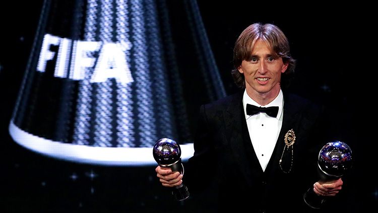 Luka Modric' terpilih sebagai pemain terbaik FIFA Copyright: © Getty Images