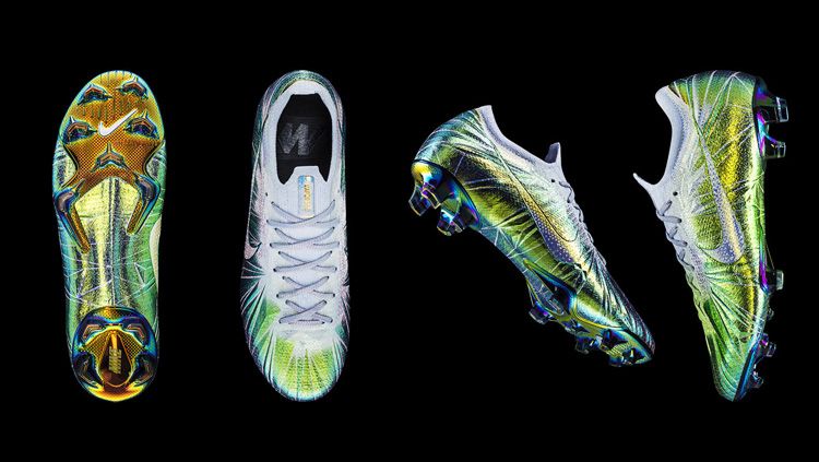 Nike meluncurkan sepatu khusus atas keberhasilan Luka Modric sebagai Pemain Terbaik FIFA Copyright: &copy; Nike