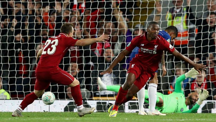 Selebrasi Daniel Sturridge usai cetak gol ke gawang Chelsea. Copyright: © Getty Images