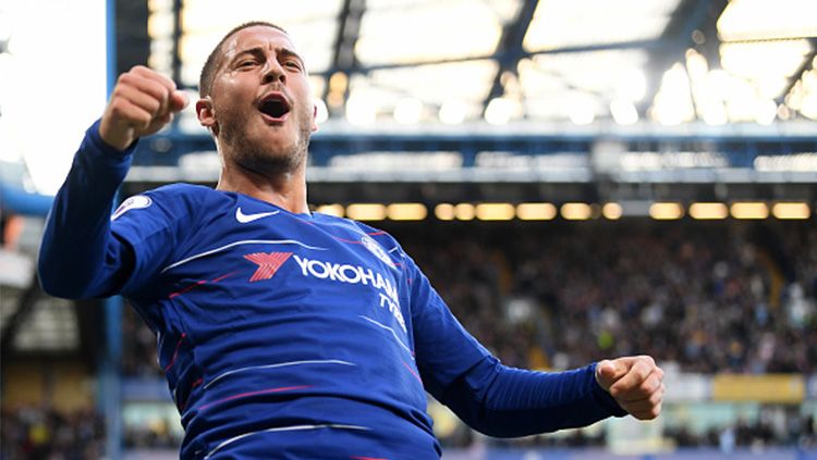 Selebrasi gol Hazard ke gawang Liverpool. Copyright: © Getty Images