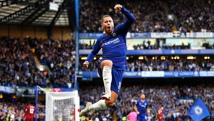 Selebrasi dari pemain megabintang Chelsea, Eden Hazard di Stamford Bridge. Copyright: © Getty Images