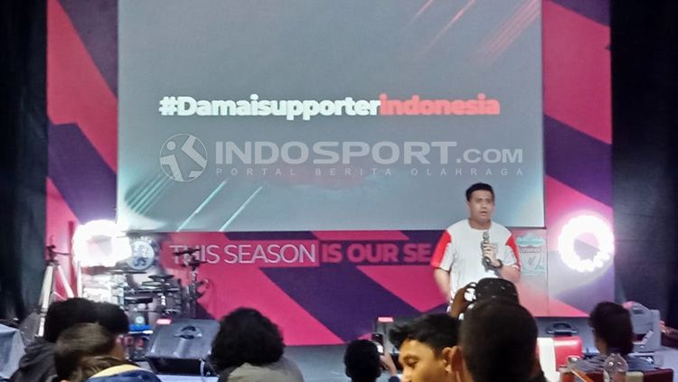 Pimpinan Redaksi INDOSPORT, Abinery Hamzano turut beri himbauan untuk suporter Indonesia. Copyright: © INDOSPORT/Shintya Maharani