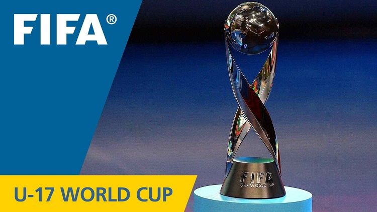 Trofi Piala Dunia U-16 FIFA Copyright: © FIFA
