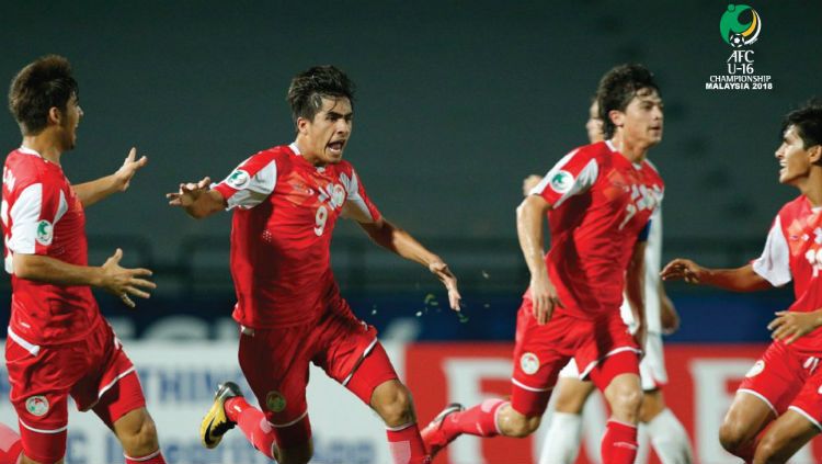 Para pemain Tajikistan U-16. Copyright: © AFC