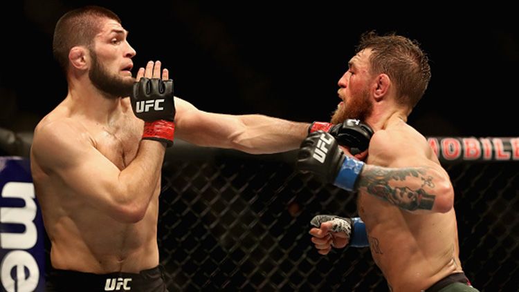 Conor McGregor vs Khabib Nurmagomedov saat UFC 229. Copyright: © Getty Images
