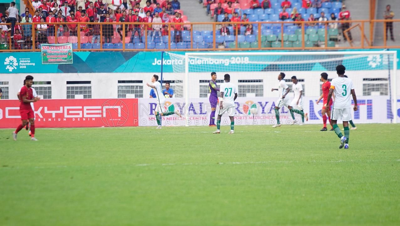 Jalannya pertandingan Timnas Indonesia U-19 vs Arab Saudi. Copyright: © Herry Ibrahim/Soicaumienbac.cc