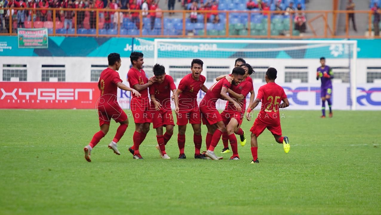 Selebrasi pemain Timnas Indonesia U-19. Copyright: &copy; Herry Ibrahim/Indosport.com