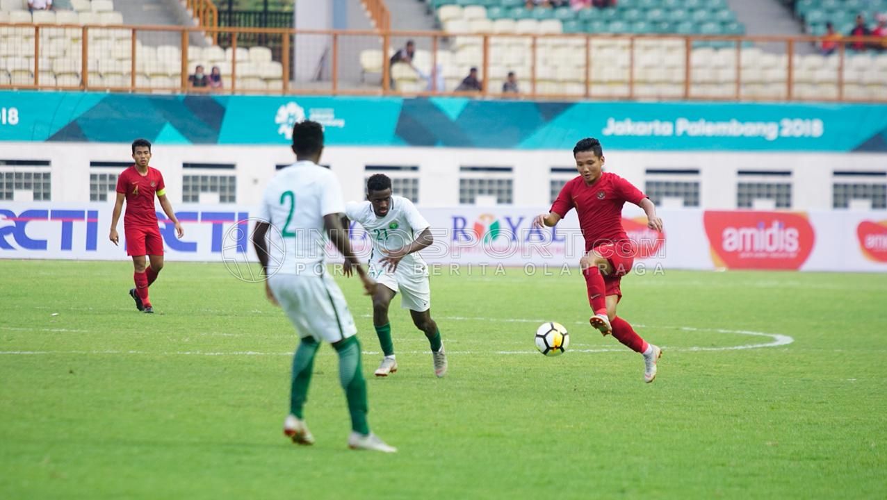Jalannya laga Timnas Indonesia U-19 vs Arab Saudi. Copyright: &copy; Herry Ibrahim/Indosport.com
