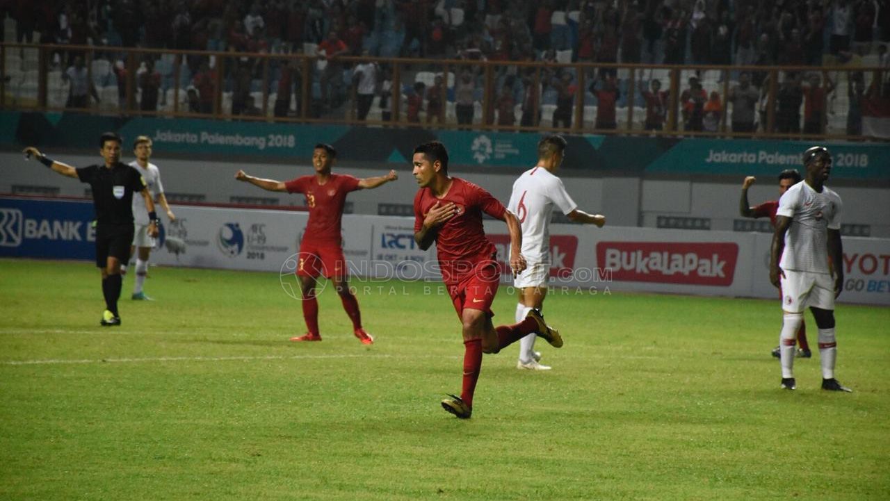 Indonesia vs Hong Kong Copyright: © Herry Ibrahim/Indosport.com