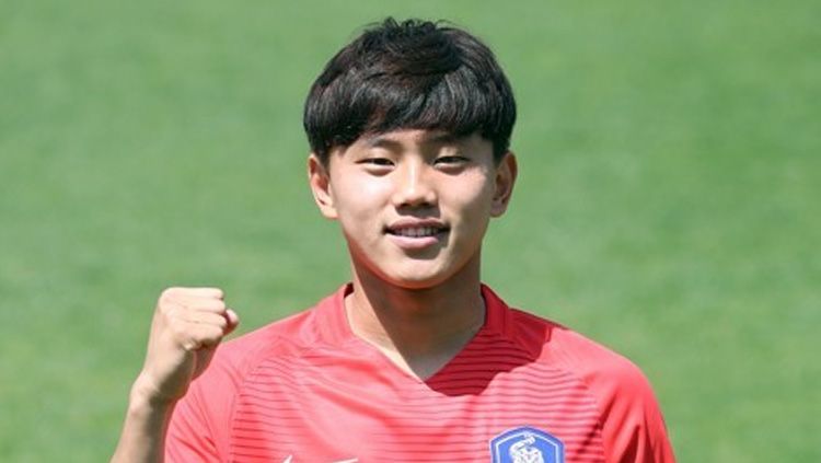 Pemain Korea Selatan Cho Young Wook. Copyright: © INDOSPORT