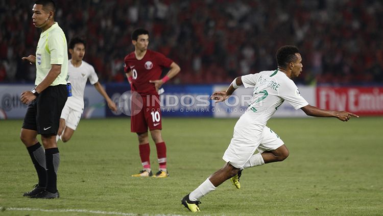 Todd Rivaldo Ferre saat berselebrasi usai mencetak gol ke gawang Qatar U-19. Copyright: © Herry Ibrahim/INDOSPORT
