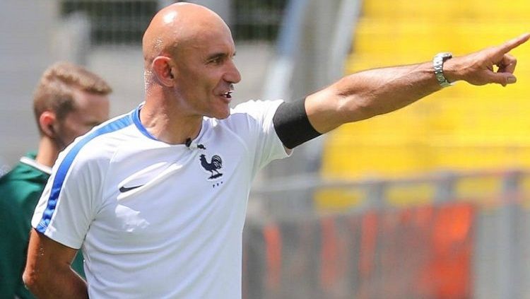 Ludovic Batelli, eks pelatih Timnas Prancis junior. Copyright: © football365.fr