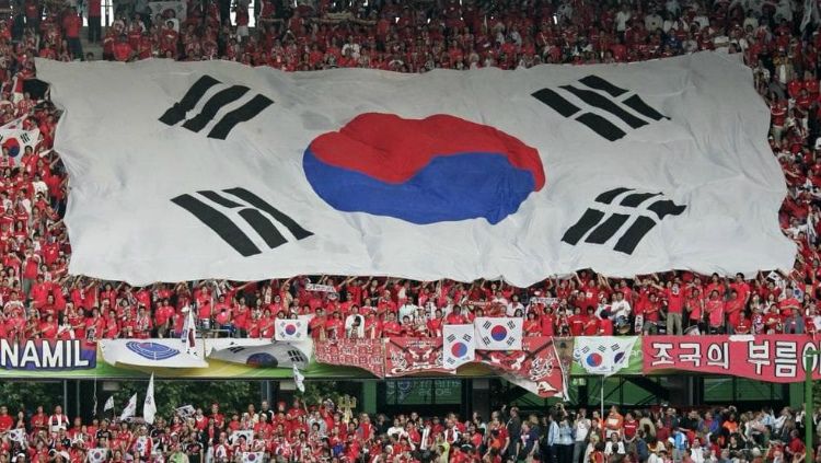 Korea Selatan saat lagu kebangsaan diputar jelang pertandingan Piala Asia U-19 2018. Copyright: © ntnews.com