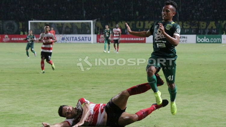 Persebaya vs Madura United. Copyright: © Fitra Herdian/INDOSPORT
