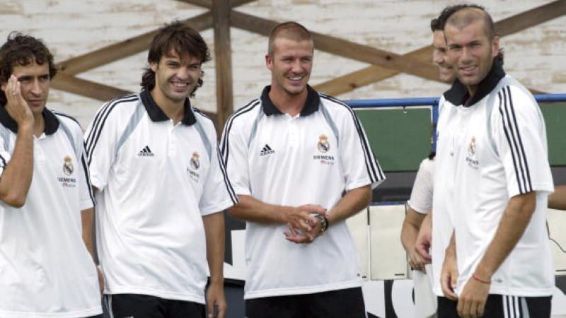 Fernando Morientes (dua kiri) bersama dengan Raul Gonzales, David Beckham, dan Zinedine Zidane. Copyright: © Getty Images