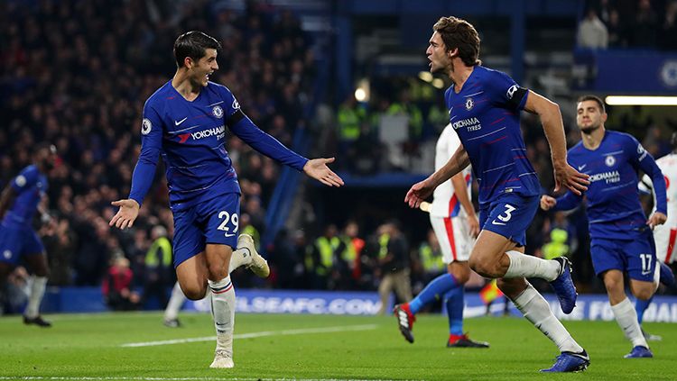 Alvaro Morata mencetak dua gol untuk Chelsea saat mengalahkan Crystal Palace 3-1. Copyright: © Getty Images/Catherine Ivill