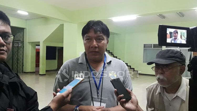 Robby Darwis, menilai sudah saatnya Timnas Indonesia di level senior meraih trofi juara Piala AFF, setelah didahului oleh para juniornya di timnas U-16 dan U-19 Copyright: &copy; Ian Setiawan