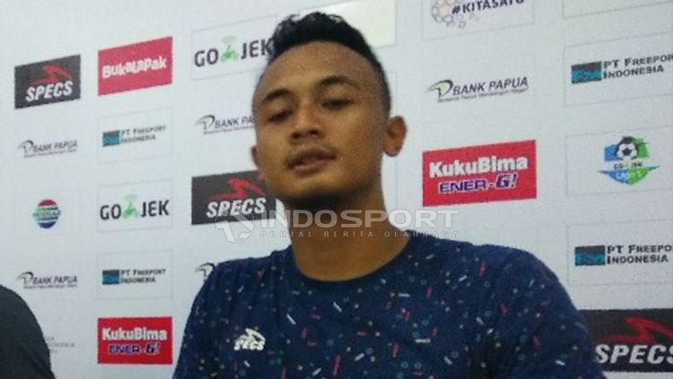 Panggih Prio Sembodho, kiper Bhayangkara FC yang sempat dipinjam Persipura Jayapura. Copyright: © djarwo bigreds/indosport.com