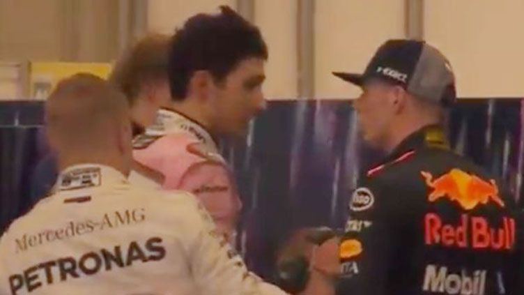 Max Verstappen terlibat adu mulut dengan rivalnya, Estebal Ocon, usai balapan. Copyright: © Sport Mirror