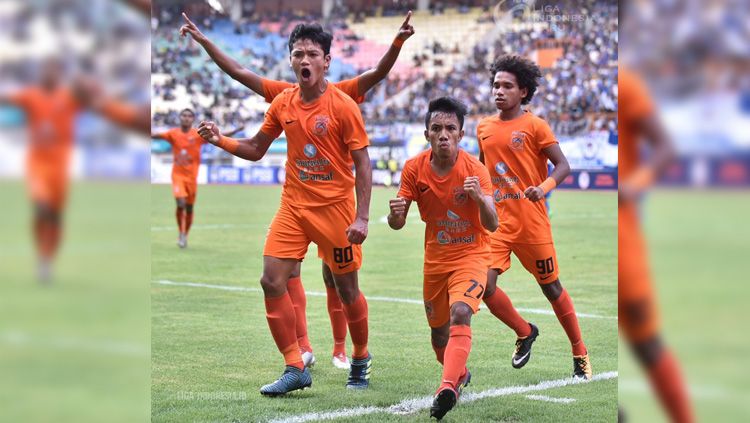 Pertandingan Persib Bandung U-19 vs Borneo FC U-19 di Liga 1 U-19 2018. Copyright: © liga-indonesia.id