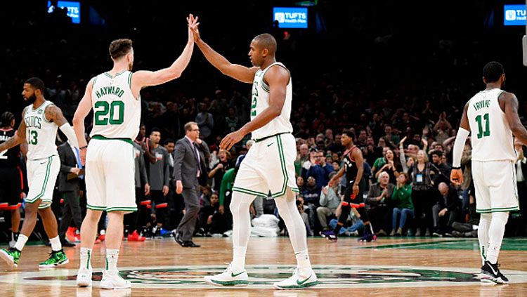 Selebrasi para pemain Boston Celtics. Copyright: © Getty Images