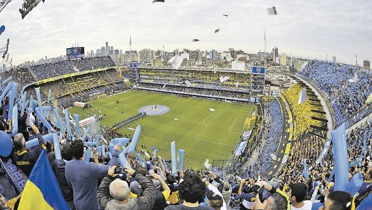 La Bombonera, markas Boca Juniors yang jadi stadion dengan atmosfer terbaik di dunia Copyright: © Diario Popular