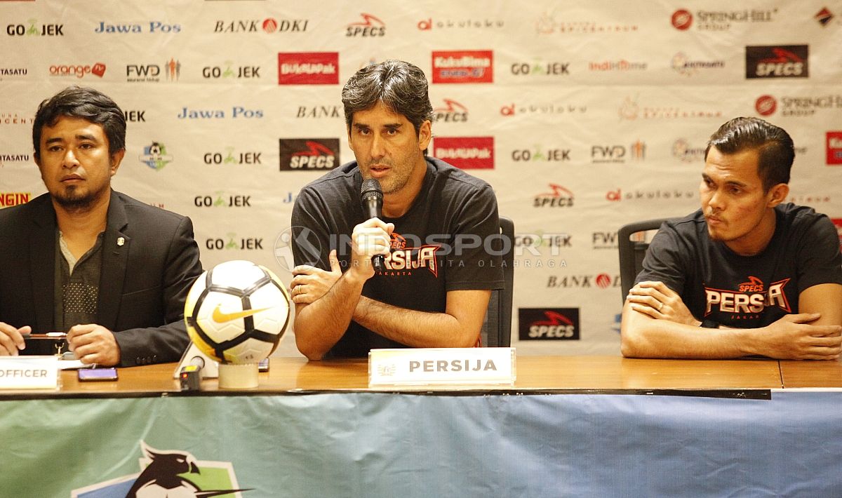 Pelatih Persija Jakarta, Stefano Cugurra Teco. Copyright: © Herry Ibrahim/Indosport.com